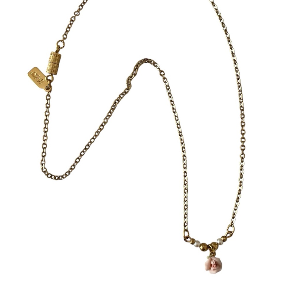 1928 Vintage Style Gold Tone Necklace w/ Pink Rose
